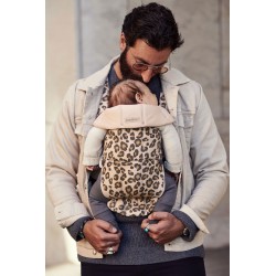 Mochila Portabebe Babybjorn One Algodón Edición Especial Leopard