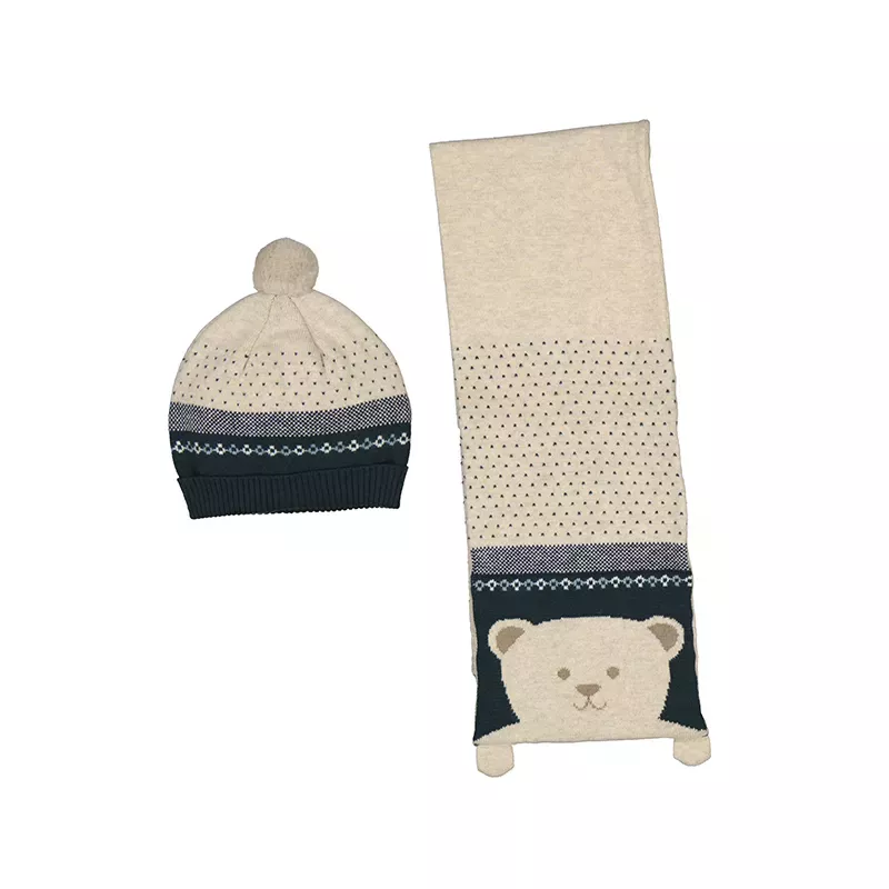 Conjunto Mayoral chapéu cachecol