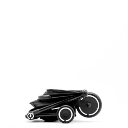 Carrinho de bebé SmarTrike TRAVELER e carrinho de bebé Trike TRAVELER com aquecedor de biberões