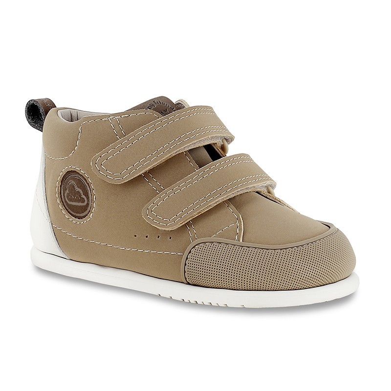 Botin respetuoso Mayoral velcros