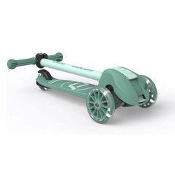 Patinete Scoot and Ride HIGHWAYKICK 3S LED con casco