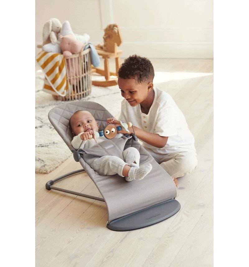Juguete de madera hamaca  BabybJorn Ojitos Travieso