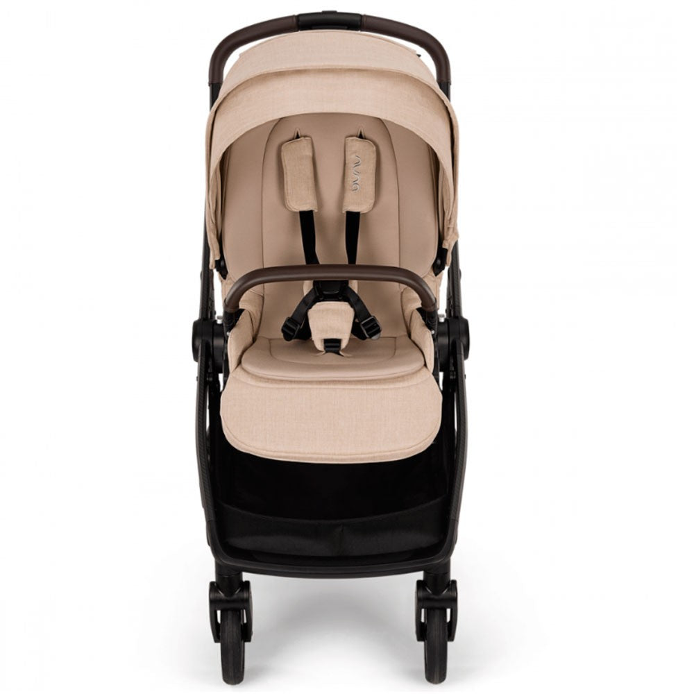 Configura tu coche Nuna Swiv 360º con fibra de carbono