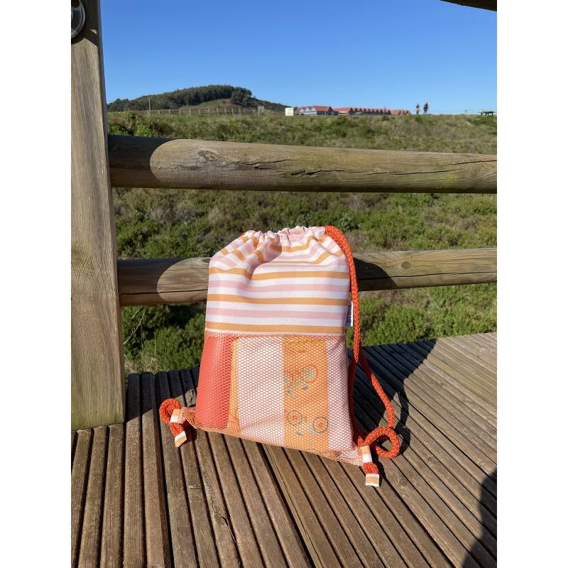 Mochila saco Btbox antiarena Summer coral & mostaza