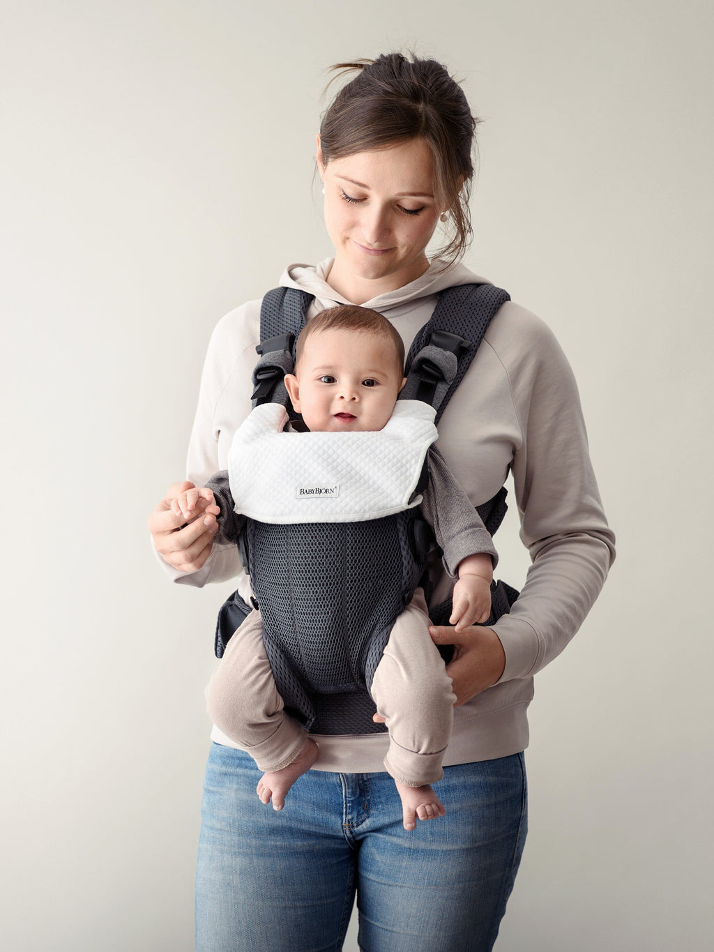 Babero Babybjorn para mochila portabebé Harmony