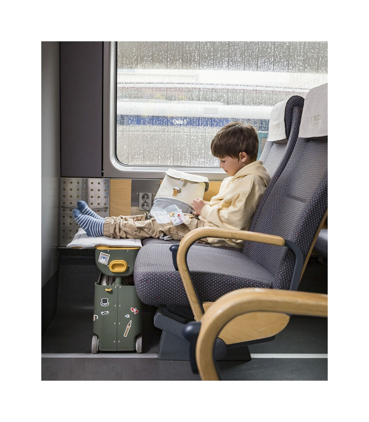 Maleta con cama de viaje Stokke JetKids Bed Box
