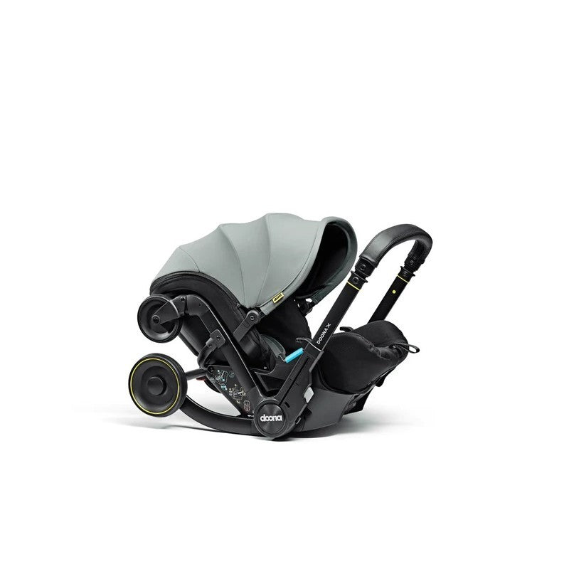 Silla Auto y Paseo Doona X con 3 posiciones de reclinacion