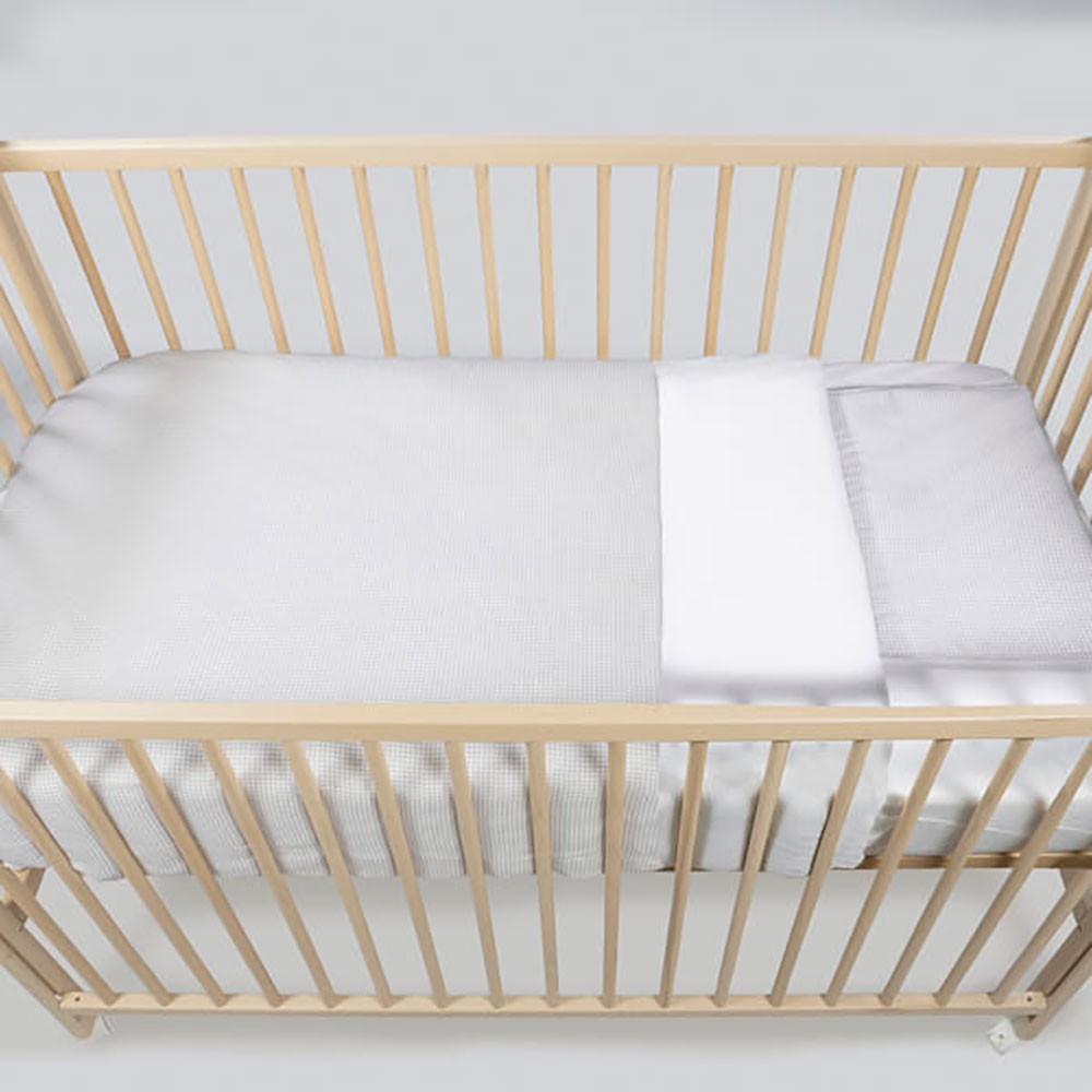 Edredón + Sábana Bajera + Almohada Cuna Pasito a Pasito Little Bloom Vichy