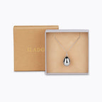 Colgante de Maternidad Ilado Ova Plata con cadena