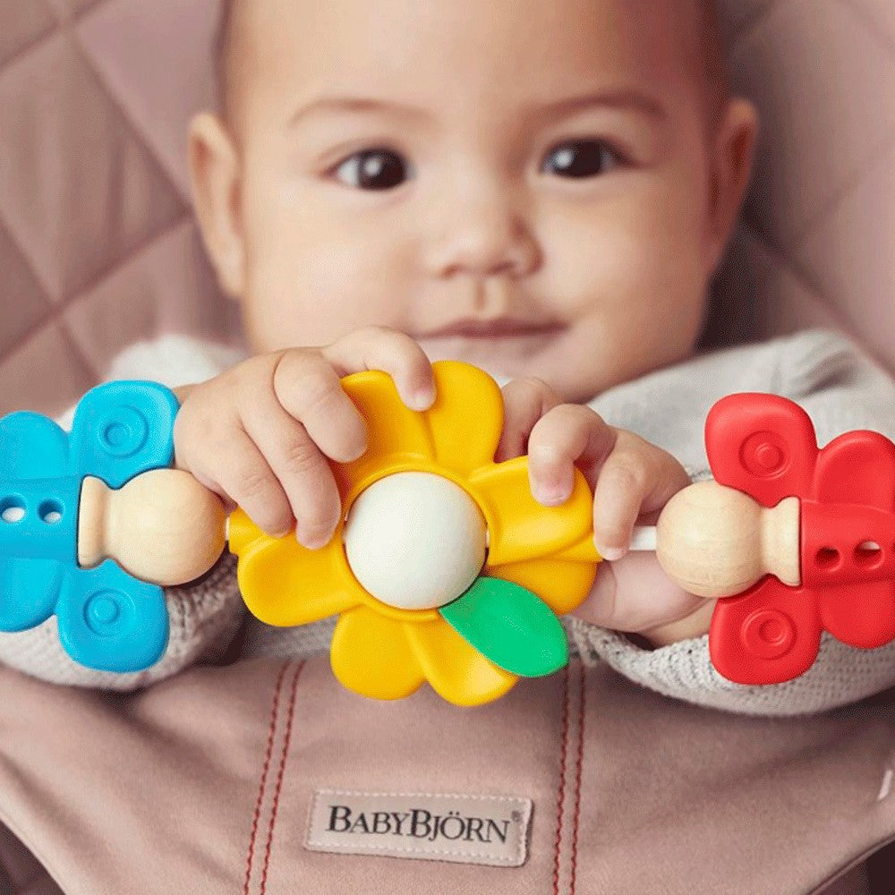 Juguete de madera hamaca  BabybJorn Ojitos Travieso