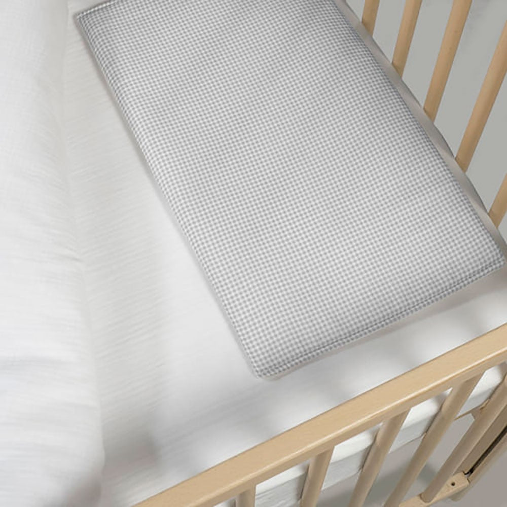 Edredón + Sábana Bajera + Almohada Cuna Pasito a Pasito Little Bloom Vichy