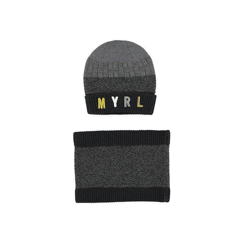 Conjunto Mayoral gorro y cuello
