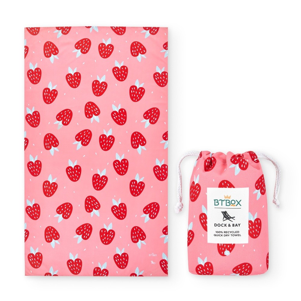 Toalla DOCK & BAY anti arena Strawberries L