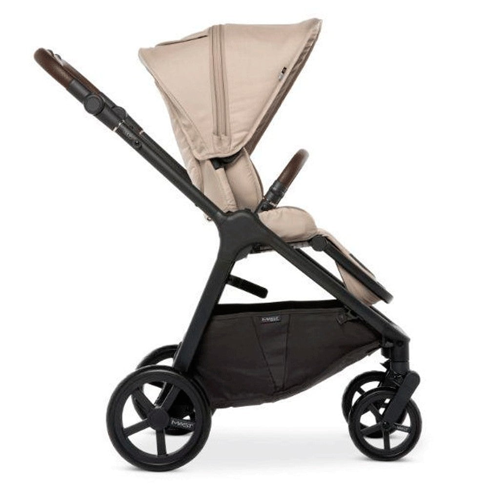 Silla Paseo Mast M7 con plástico de lluvia