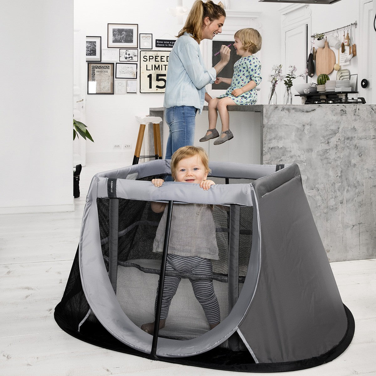 Cuna de Viaje Aeromoov POP PLAY SLEEP con apertura instantánea