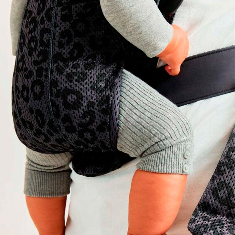 Mochila Portabebe Babybjorn Mini Edición Especial Antracita Leopard 3D Mesh