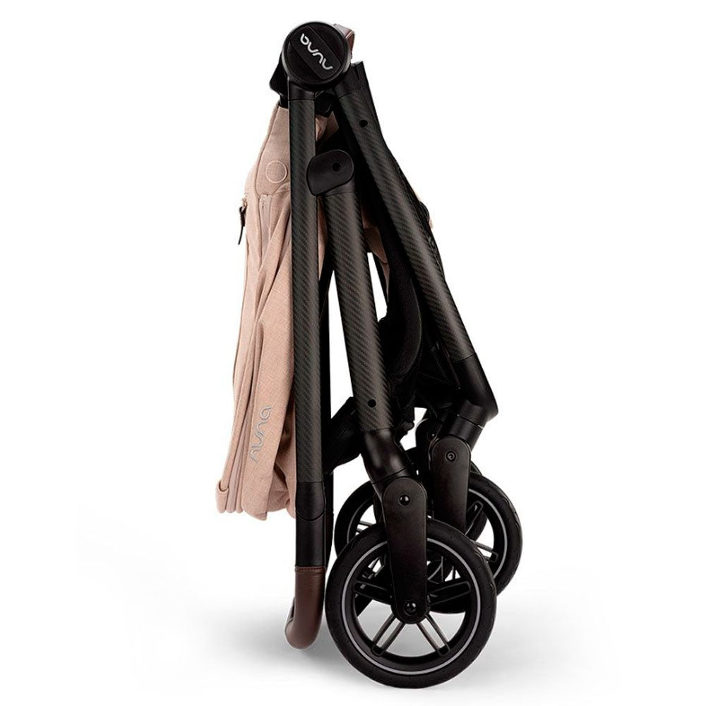 Configura tu coche Nuna Swiv 360º con fibra de carbono